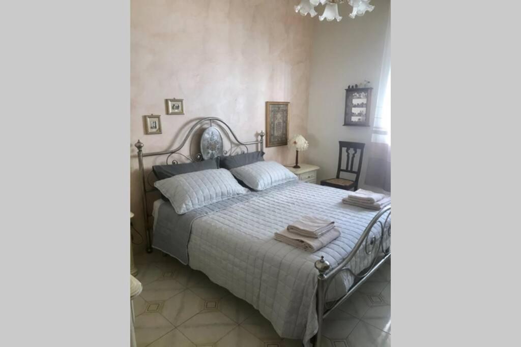 Sweet apartment fronte mare - Livorno Buitenkant foto